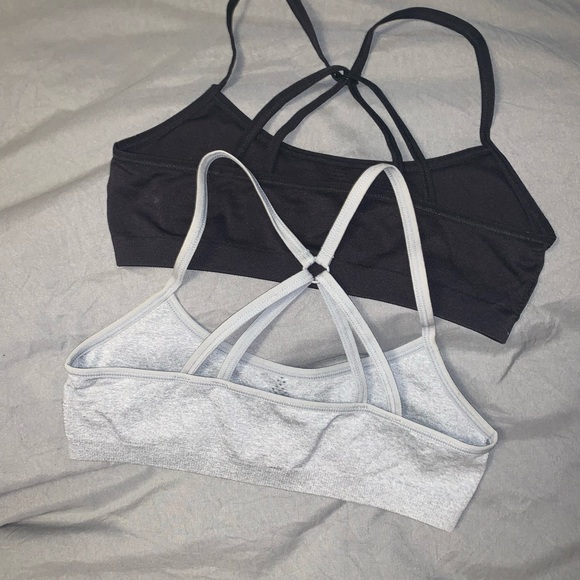 Bundle 2 Sports Bras - Picture 6 of 8